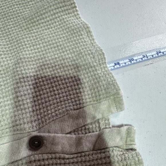 Bucket List Thermal Waffle Henley oversized size medium Tan Boho Streetwear - Picture 8 of 8